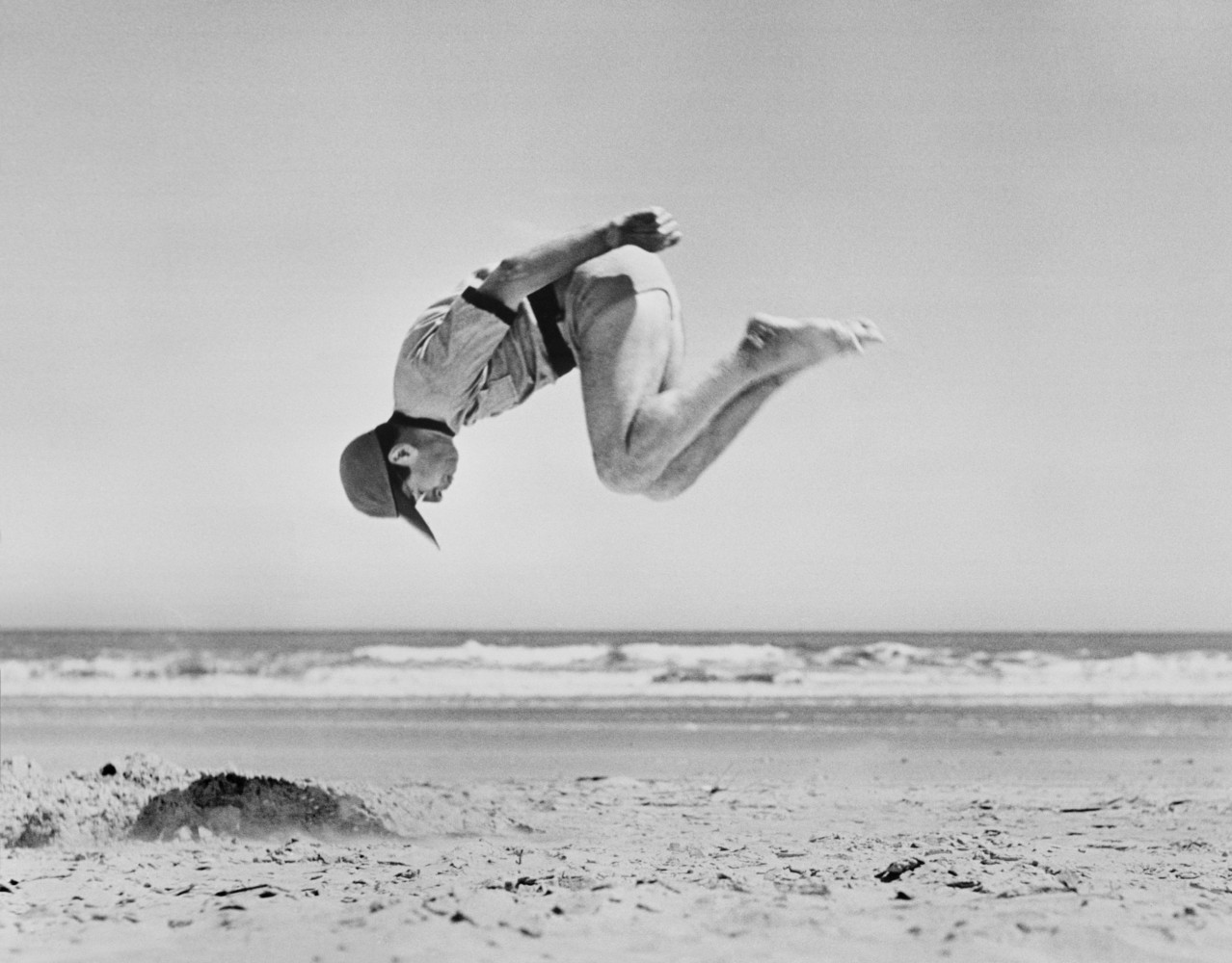 PHILIPPE HALSMAN JUMP BOOK