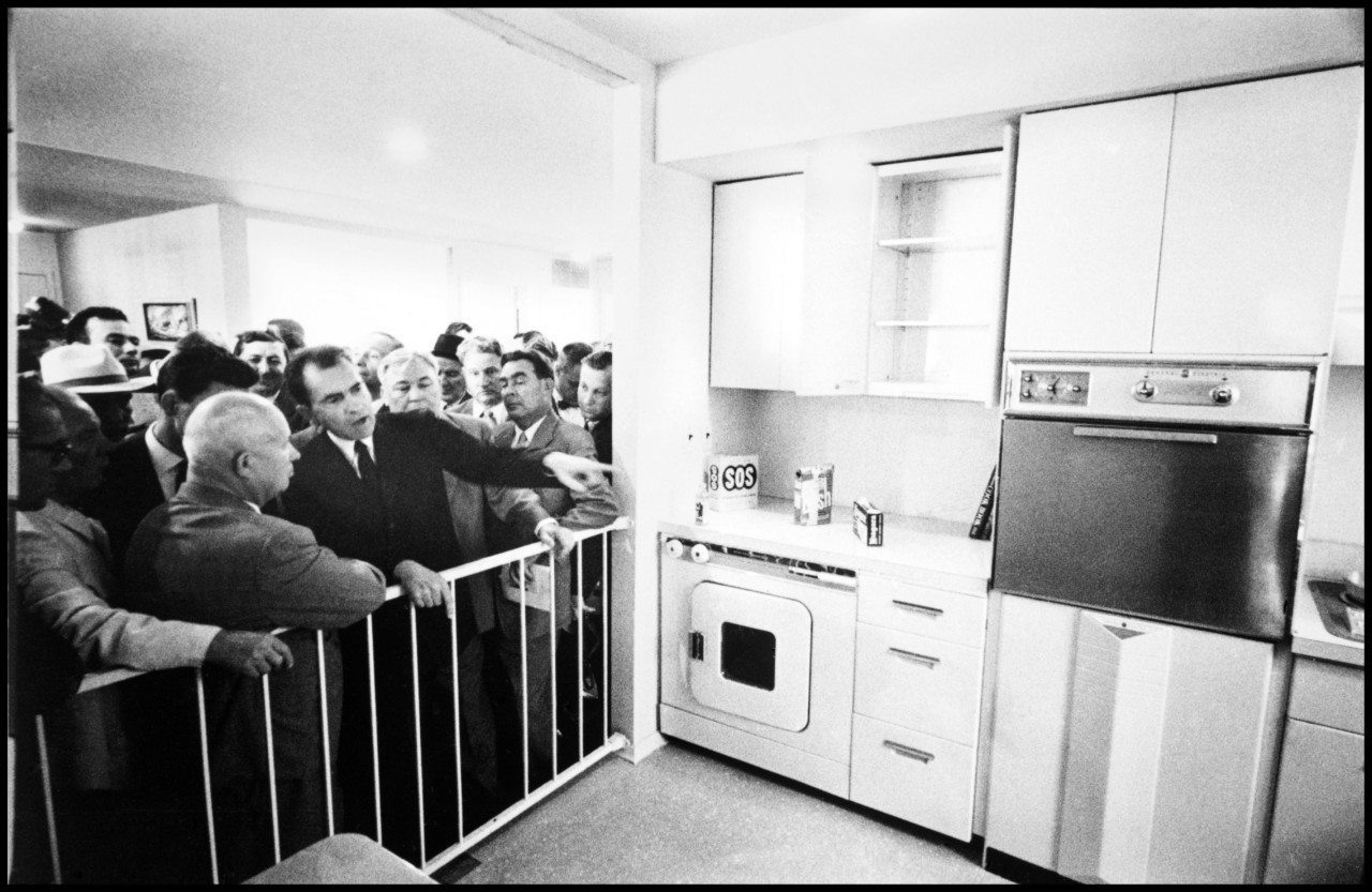 Behind the Image The Kitchen Debate • Elliott Erwitt • Magnum Photos