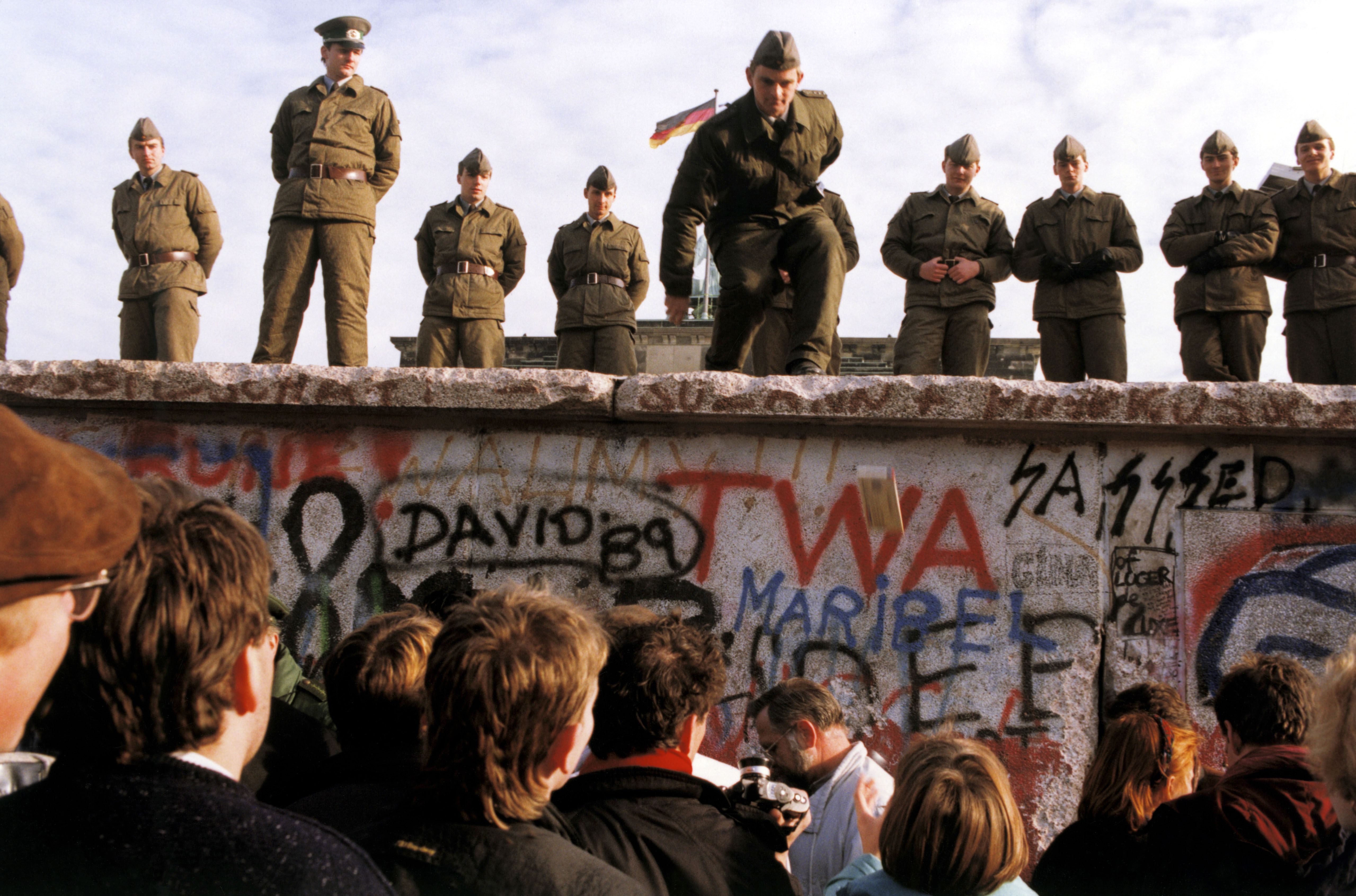 The Fall of the Berlin Wall in Photos: An Accident of History That ...